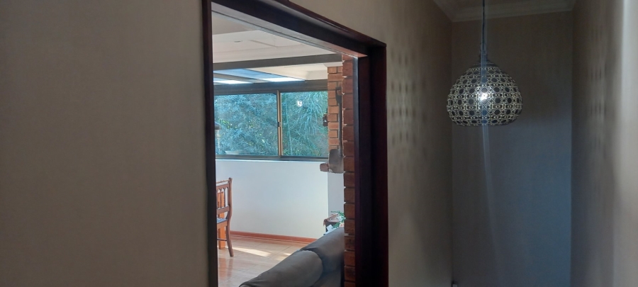 4 Bedroom Property for Sale in Outeniqua Strand Western Cape